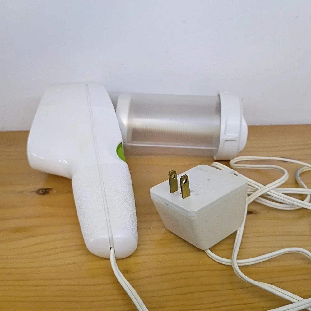 Wear-Ever Super Shooter Electric Cookie & Candy Maker Model 70001